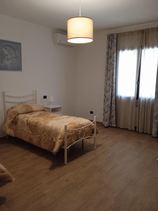 Bed And Breakfast Il Sole -Cinquefrondi Екстер'єр фото