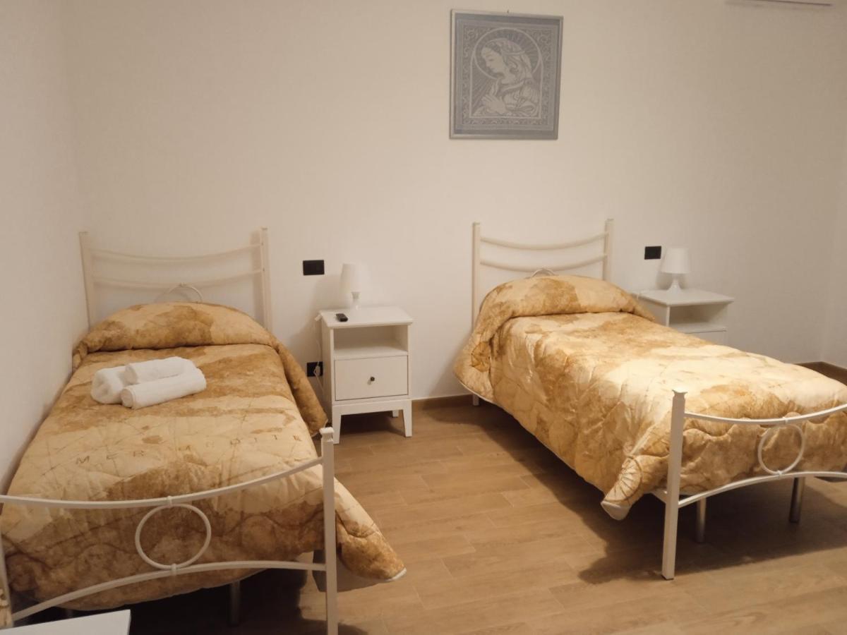 Bed And Breakfast Il Sole -Cinquefrondi Екстер'єр фото