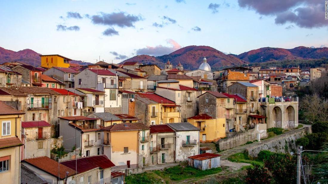 Bed And Breakfast Il Sole -Cinquefrondi Екстер'єр фото