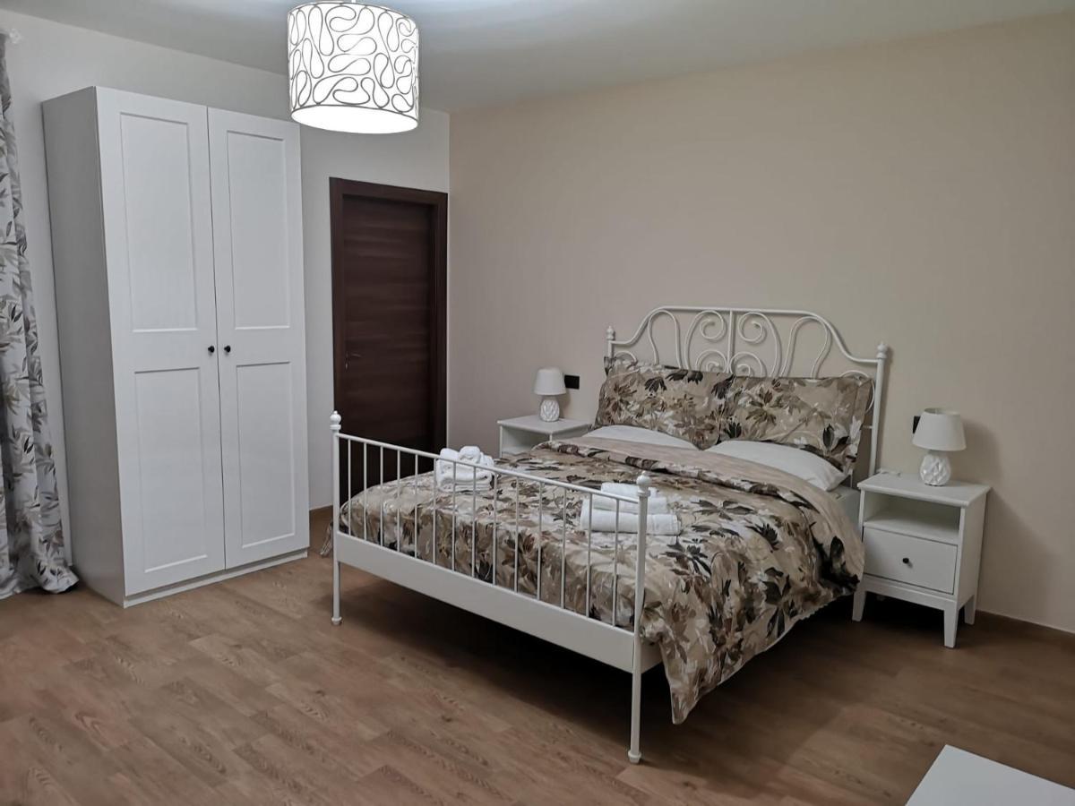 Bed And Breakfast Il Sole -Cinquefrondi Екстер'єр фото